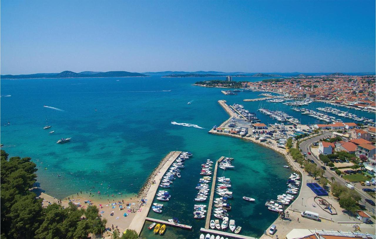 4 Bedroom Cozy Apartment In Vodice Zewnętrze zdjęcie