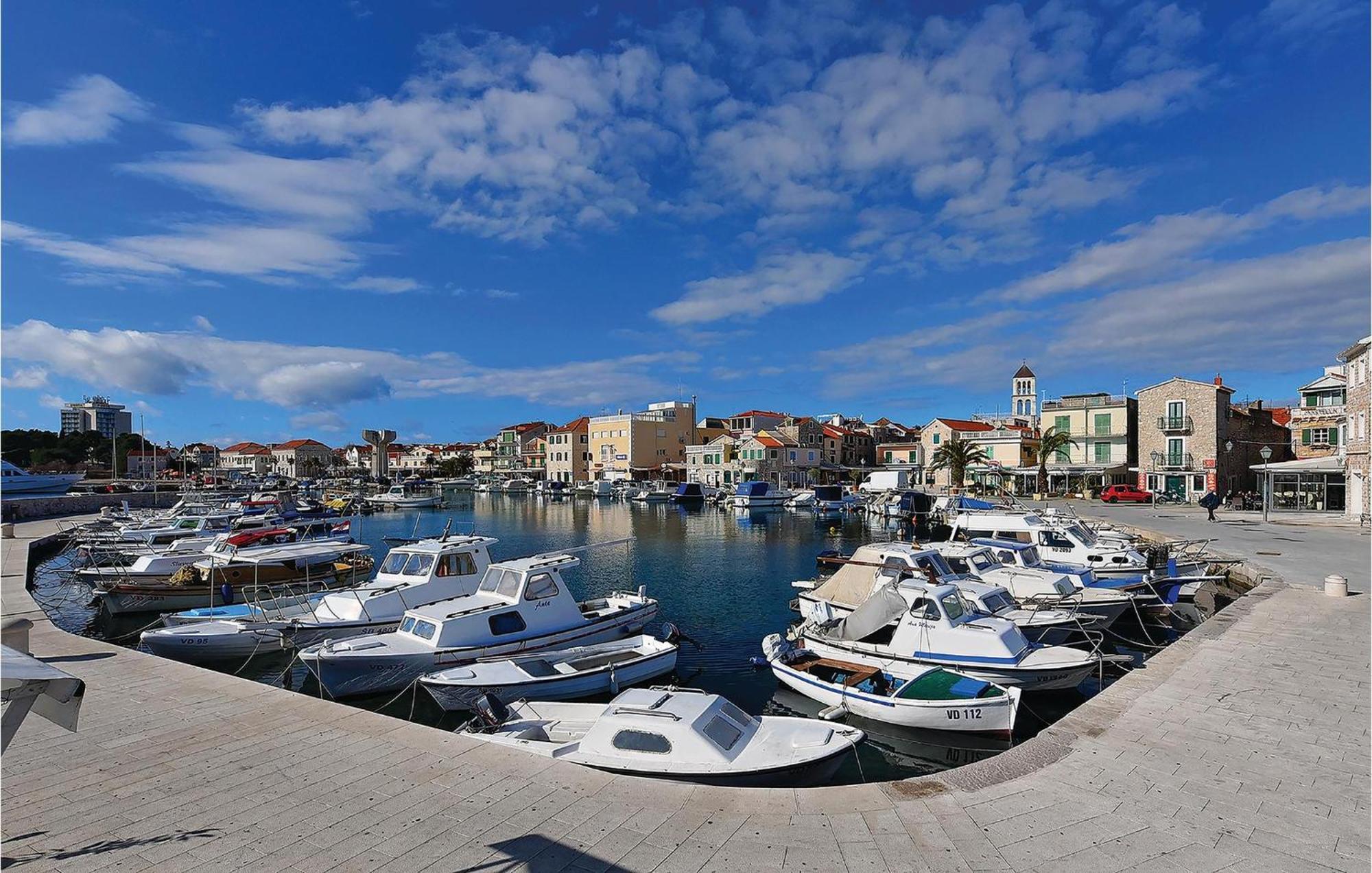 4 Bedroom Cozy Apartment In Vodice Zewnętrze zdjęcie